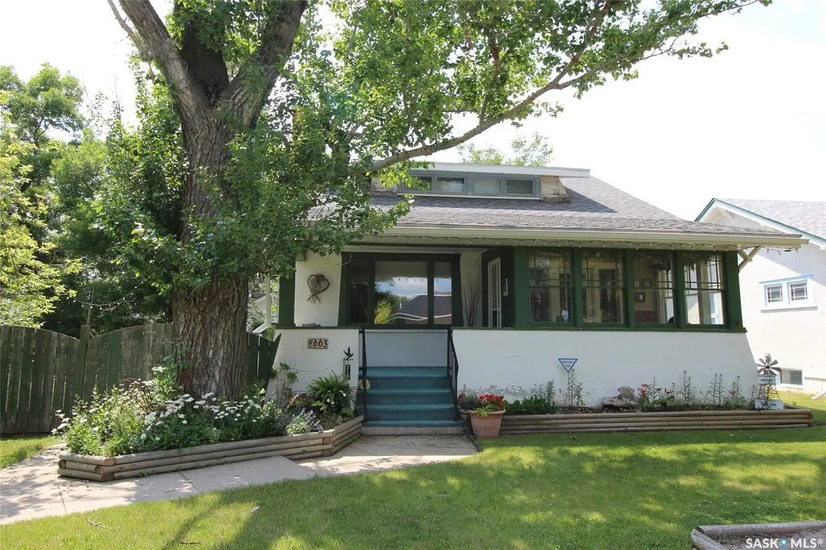 663 2nd STREET E, Shaunavon, SK S0N 2M0