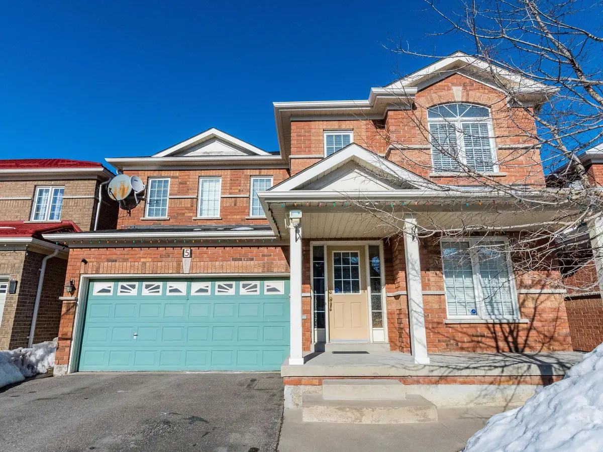 5 Sams CRES, Brampton, ON L7A 3T8
