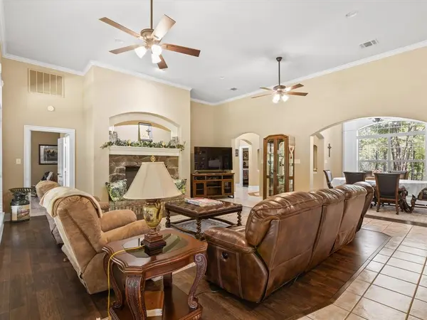 600 County Road 1790, Sunset, TX 76270