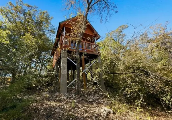 4344 Blue Lake Court, Granbury, TX 76048