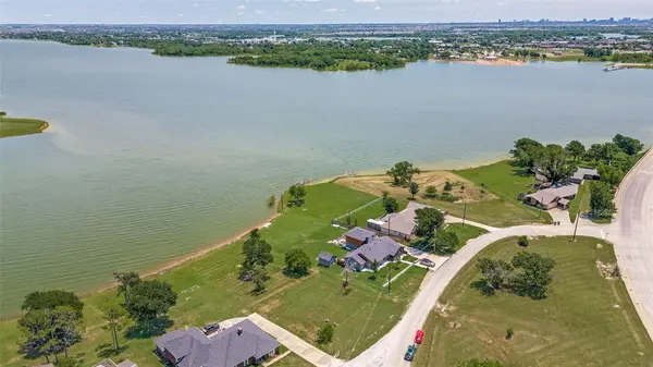 1505 Hillcrest Drive, Little Elm, TX 75068