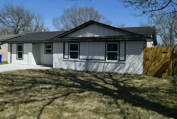 214 College Street, Royse City, TX 75189