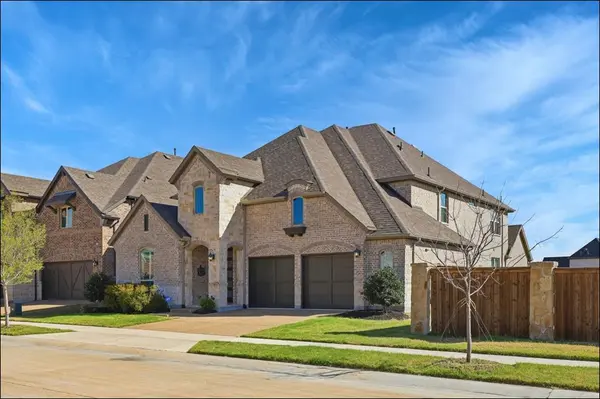 1724 Sir Dustin Lane, Carrollton, TX 75010