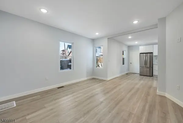 17 Mission St, Montclair Twp., NJ 07042