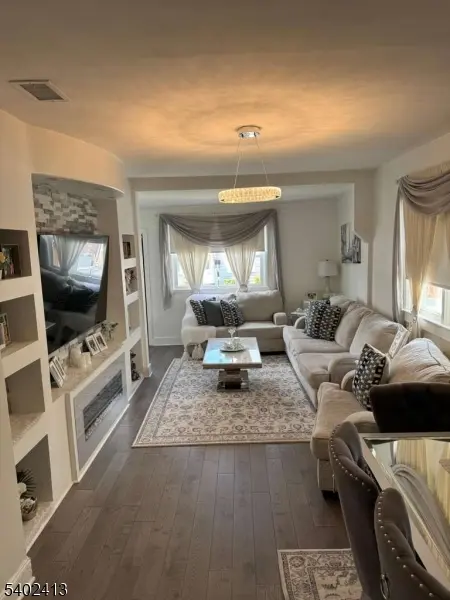 35 Terrace Ave, Woodland Park, NJ 07424