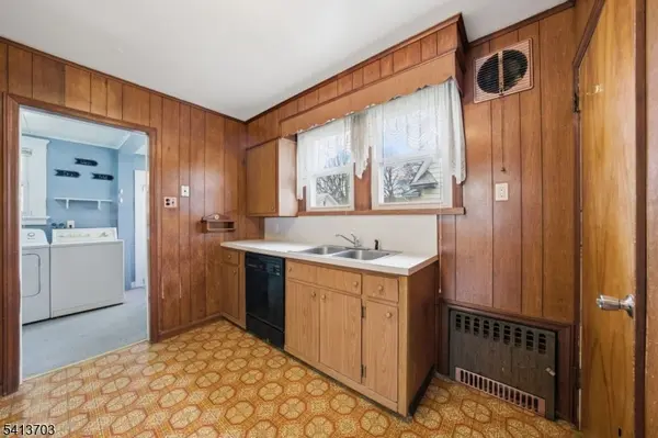 149 Roessler St, Boonton Town, NJ 07005