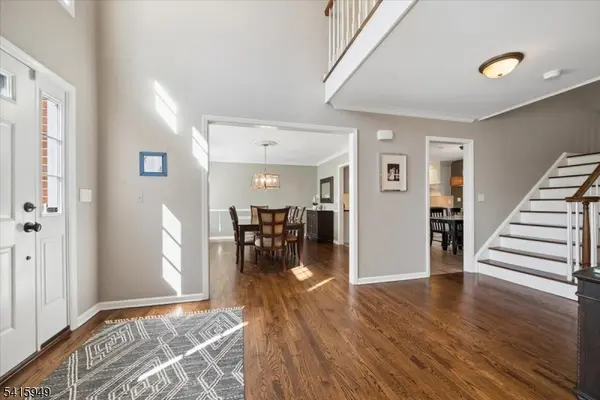 7 Robin Ct, Chester Twp., NJ 07930