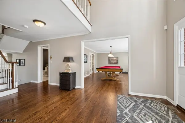 7 Robin Ct, Chester Twp., NJ 07930