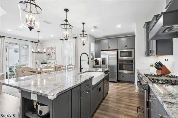 24 Depot Way, Dunellen Boro, NJ 08812