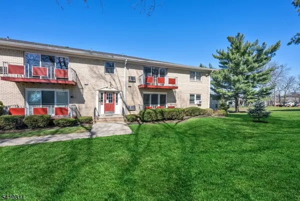 366 Hoover Ave, Unit 120 #120, Bloomfield Twp., NJ 07003