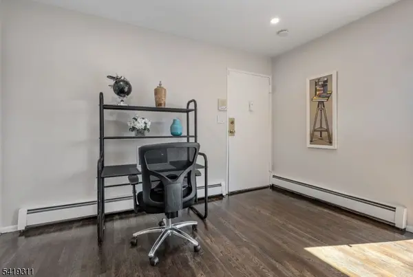 366 Hoover Ave, Unit 120 #120, Bloomfield Twp., NJ 07003