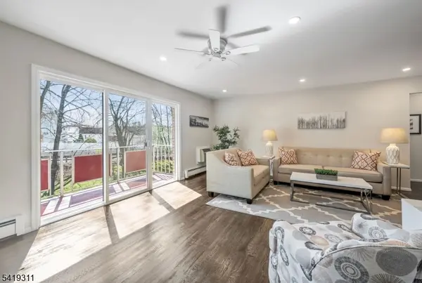 366 Hoover Ave, Unit 120 #120, Bloomfield Twp., NJ 07003