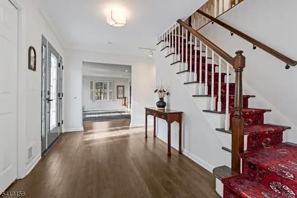 56 Countrywood Dr, Hanover Twp., NJ 07950