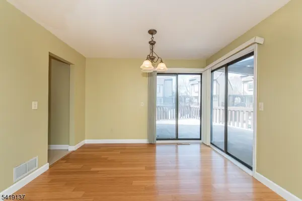 57 Edinborough Ct, Washington Twp., NJ 07840