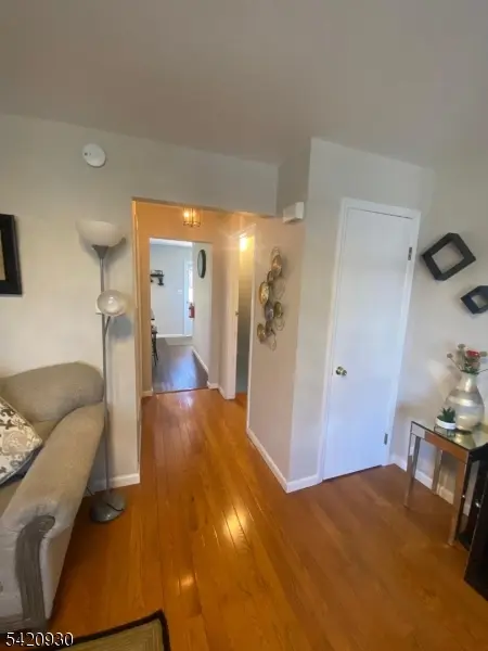 154 S 6Th Ave, Manville Boro, NJ 08835