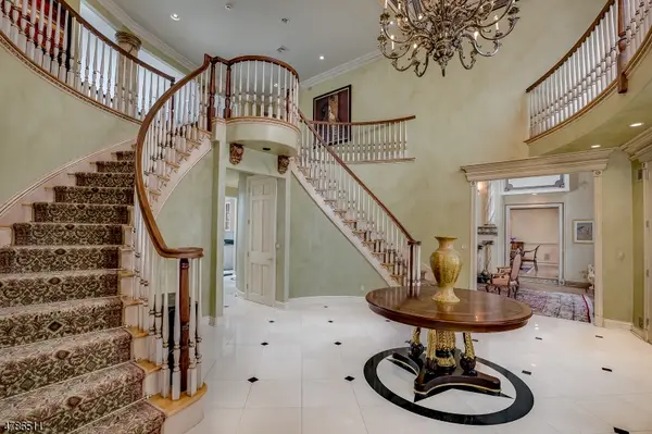 5 Queens Ct, Mendham Twp., NJ 07960