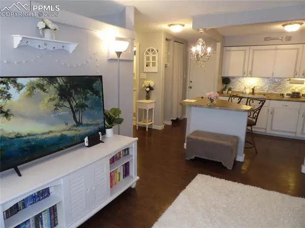 411 Lakewood CIR #A306, Colorado Springs, CO 80910