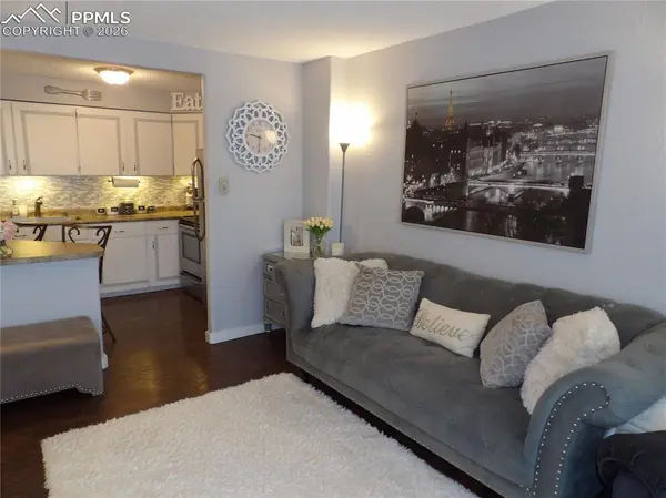 411 Lakewood CIR #A306, Colorado Springs, CO 80910