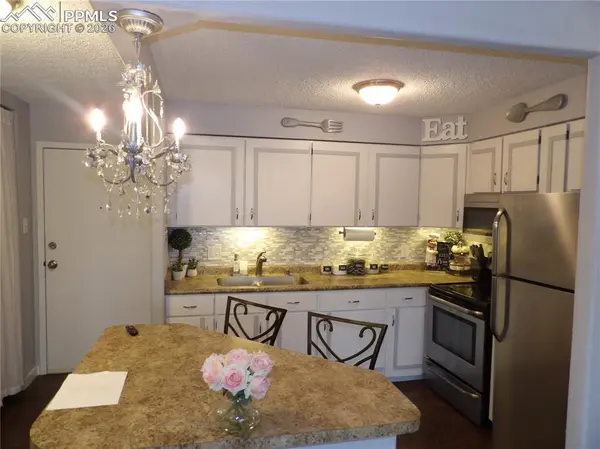 411 Lakewood CIR #A306, Colorado Springs, CO 80910