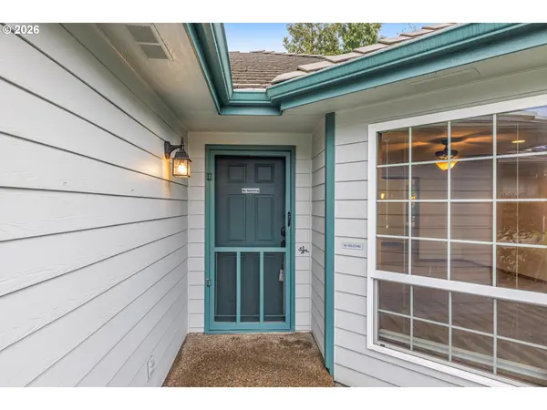 387 NE 15TH CT, Hillsboro, OR 97124