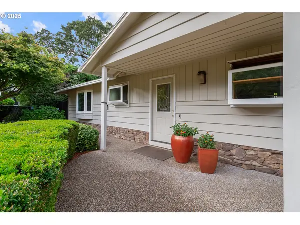 2636 MARIA CT, West Linn, OR 97068