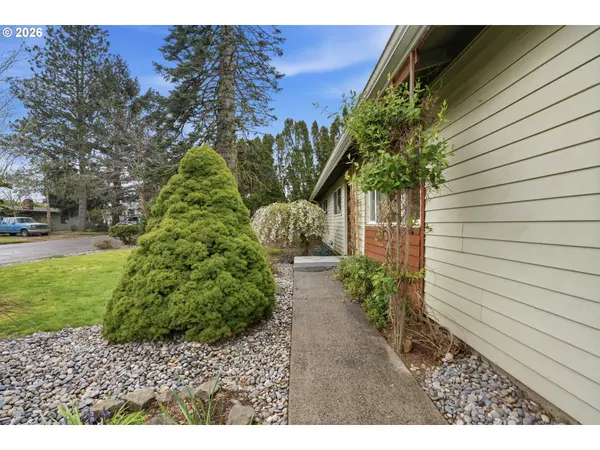 12306 SE 1ST ST, Vancouver, WA 98660