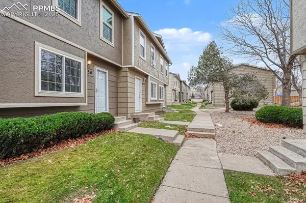 2136 Baltimore CIR, Colorado Springs, CO 80904