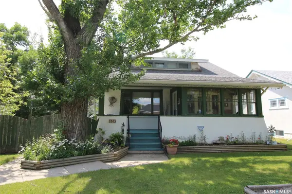 663 2nd STREET E, Shaunavon, SK S0N 2M0