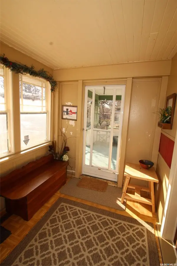 663 2nd STREET E, Shaunavon, SK S0N 2M0