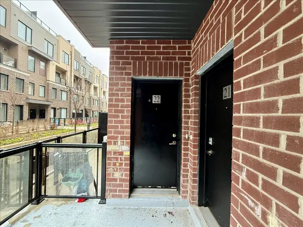 3405 Ridgeway DR #22, Mississauga, ON L5L 5T3