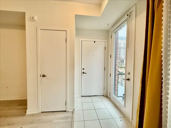 3405 Ridgeway DR #22, Mississauga, ON L5L 5T3