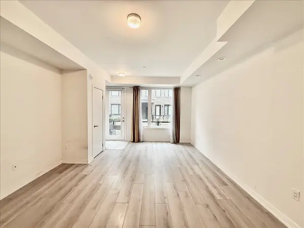 3405 Ridgeway DR #22, Mississauga, ON L5L 5T3