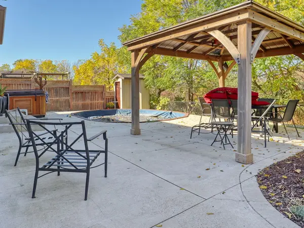 1544 Privet PL, London North, ON N5X 0E7