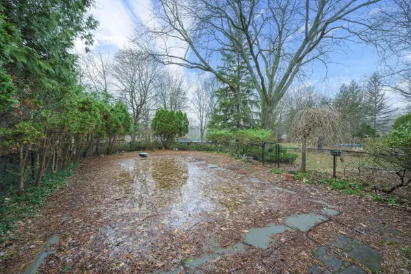 68 Bloomfield DR, London North, ON N6G 1P3