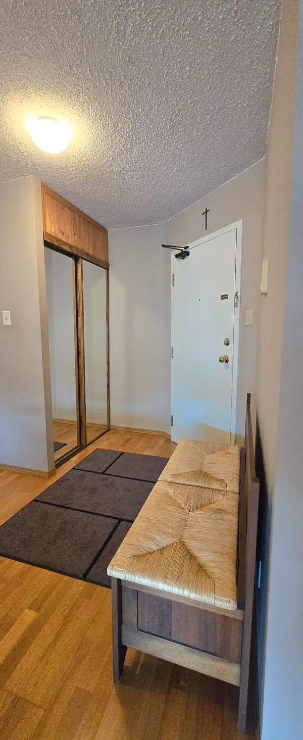 175 Hunter ST E #404, Hamilton, ON L8N 4E7