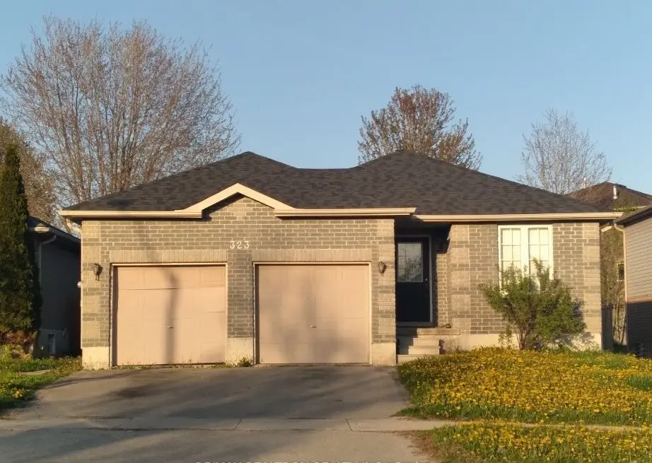 323 Johnson ST #Upper, Barrie, ON L4M 7A2