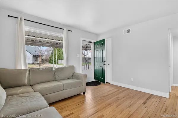 23044 Harding AVE, Hazel Park, MI 48030