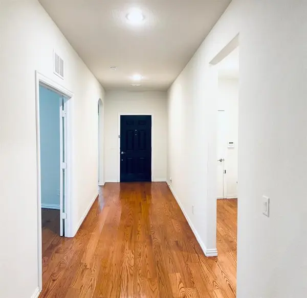 105 Hanover Trail, Lewisville, TX 75067