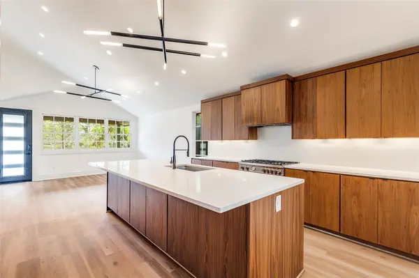 8635 Daytonia Avenue, Dallas, TX 75218