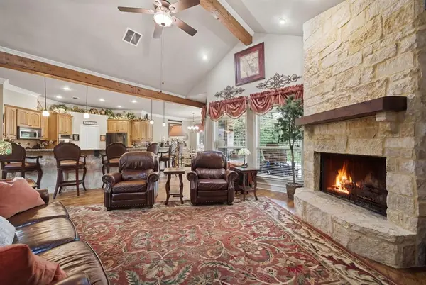 7112 Sandy Lake Road, Quinlan, TX 75474