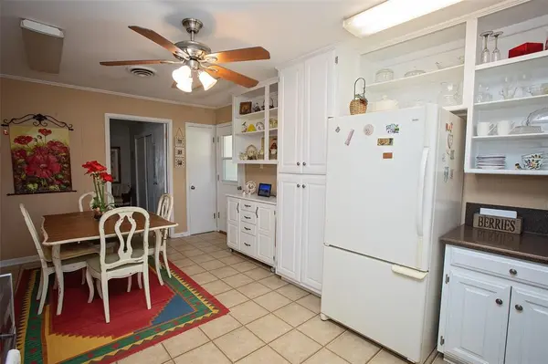 914 Fairview Street, Graham, TX 76450