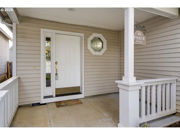 38882 HASKINS ST, Sandy, OR 97055