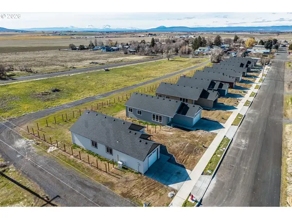 516 SW 6th ST, Metolius, OR 97741