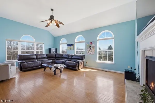 122 Millbrook Rd, Hardwick Twp., NJ 07825