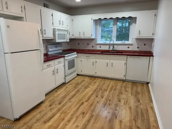 13244 Dell Pl #244, Stanhope Boro, NJ 07874