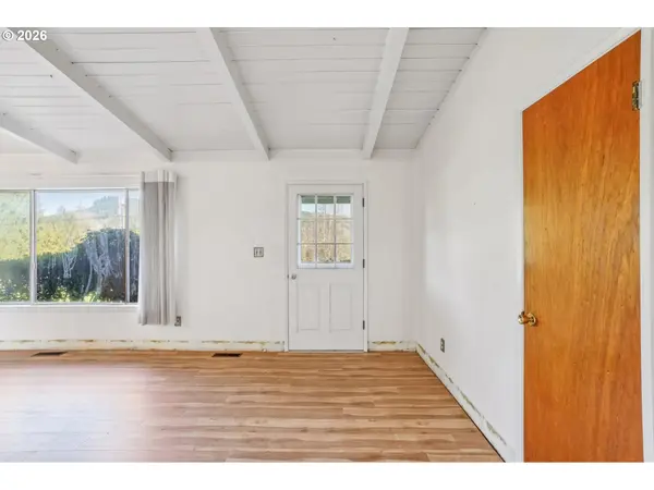 4105 PLEASANT HILL RD, Kelso, WA 98626