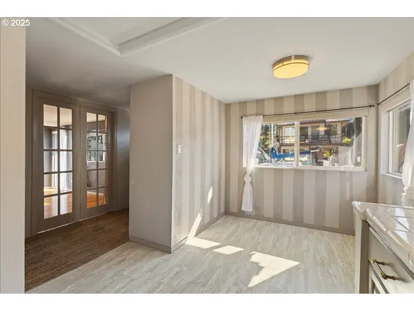 205 N Bridgeton RD #09W, Portland, OR 97217