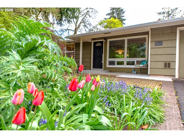 996 SHERWOOD PL, Eugene, OR 97401