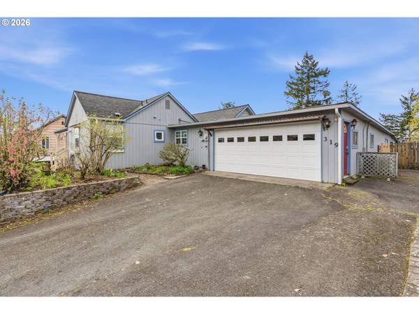 319 N 3RD ST, Kalama, WA 98625
