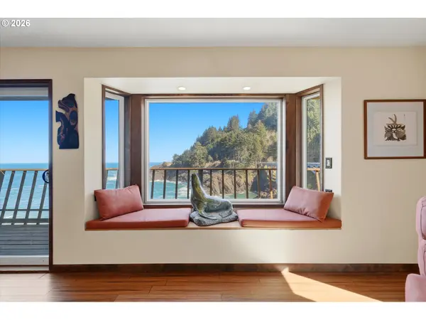 3355 OTTER CREST LOOP, Depoe Bay, OR 97341